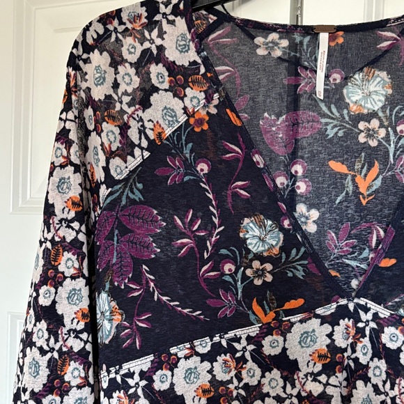 FP Movement by Free People Floral Blouse - Dark Purple and White - Picture 4 of 15